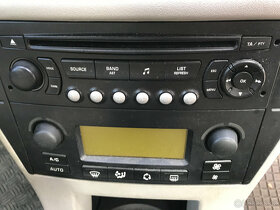 Citroen C4 1,6HDI 66kW 2006 - díly z vozu - 9