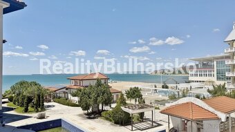Prodej zařízeného apartmánu 2kk s výhledem na mořeSVETI VLAS - 9