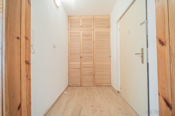 Byt 2+kk, 53m2, 7,patro, 2 lodžie, velký sklep, OV - 9