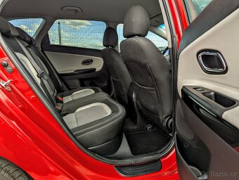 Kia Ceed kombi 1.6 GDI 99 kW Exclusive - 9