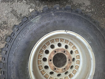 Al Kola Nissan Terrano 2 - 9