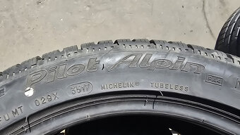 Zimní pneu 225/45/18 Michelin - 9