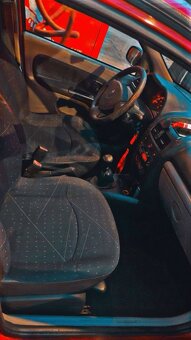 Renault Clio 1,5 DCI. Rok 2004 el.okna, centrál na dálku - 9