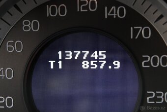 Volvo XC60 2,4 D4 ČR,AUTOMAT,4X4,SUMMUM,2012 - 9