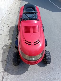Prodám zahradní traktor Castelgarden dvouválec 16Hp - 9