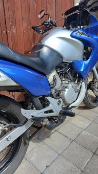Honda Varadero 125 - 9