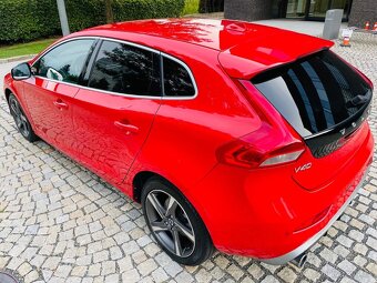 Volvo V40 1.6i T3 110KW MANUÁL R-DESIGN KAMERA SERVISKA - 9