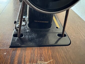 Šicí stroj Minerva skříňový - 9