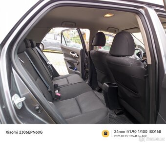 Toyota Auris 1.6 97kw 2009 - 9