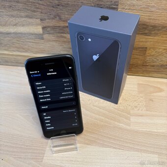 iPhone 8 64GB, černý (12 měsíci záruka) - 9