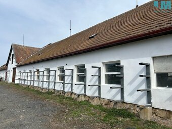 Prodej skladu s pozemkem - 3526 m2 - Budíškovice - Ostojkovi - 9