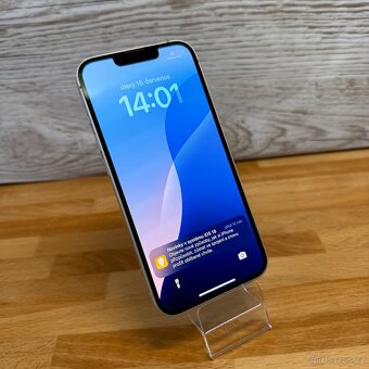 iPhone 13 128GB, bílý (12 měsíců záruka) - 9
