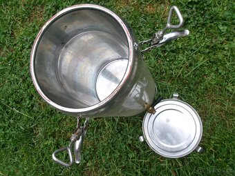 prodám příslušenství k vojenské kuchyni - velké modře smalto - 9