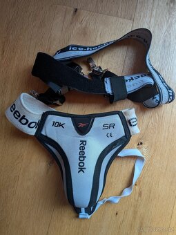 Hokejová vystroj - 9