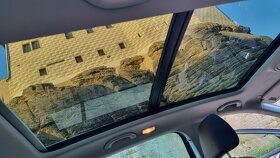 Škoda Octavia combi 3 navi,LCD,DSG,kůže,panorama - 9