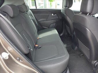Kia Sportage 1,6 GDI TOP VÝBAVA - 9