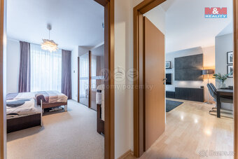 Prodej bytu 2+kk se zahradou, ul. Wiesenthalova, Praha - 9