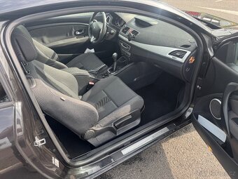 Renault Megane 3 coupé - 9