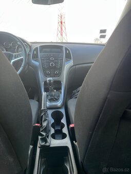 Opel Astra 1.6 CDTi ST 81 kw - 9