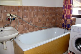 Prodej rod. domu se zahradou, Nýřany, Husova ul. - 9