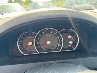 Kia Sorento 2.5 CRDi, 125 kW, 131 tis km,1.Majitel - 9