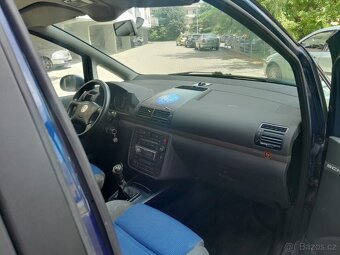 Sharan 1.8T 110kw 2005 facelift 7-míst edice business - 9