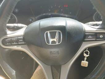 HONDA CIVIC 1.4i 61KW - 9