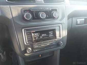 VW CADDY 2,0 TDi,KLIMA,ESP,ABS,ČR,SERVISKA - 9