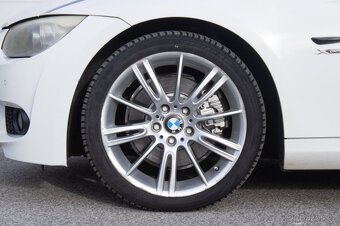 BMW E92 330d xDrive 180kw AT/6 2010 - 9