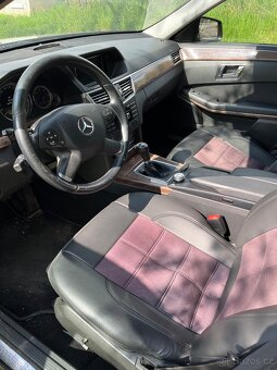 Mercedes Benz E250 2011 - 9