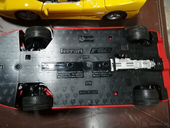 Bburago Ferrari F50, 1:18 červené - 9