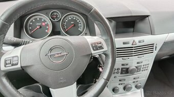 Opel Astra 1.6 I - 9