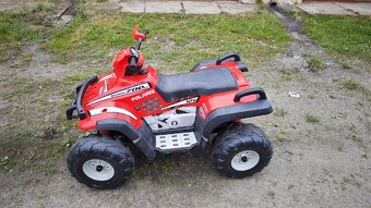 Dětská elektrická čtyřkolka Peg Pérego 12V - 9