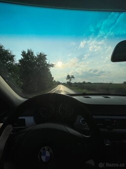 BMW E90 320i - 9