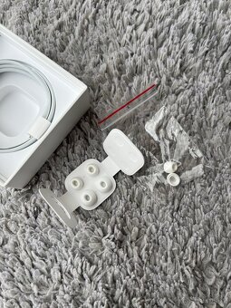 Apple AirPods Pro 1. generace - 9