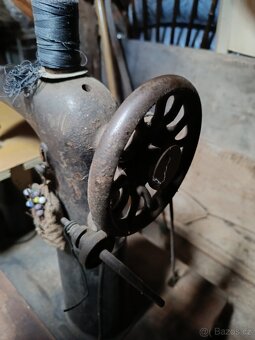 Singer šicí stroj na kůže - 9