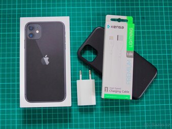 Apple iPhone 11 - 128 GB (Black) - 9