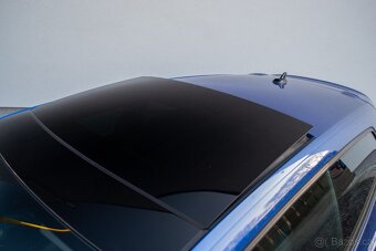 Volkswagen Scirocco R 2.0 TSI - 9