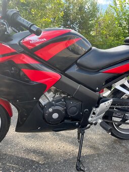 Honda CBR 125R - 9