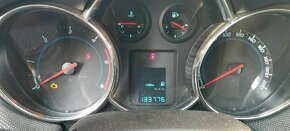 CHEVROLET CRUZE, 9/2012, 120kW, nafta - 9