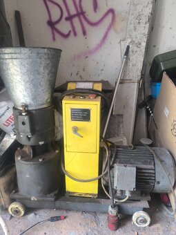 Peletovací lis CRONIMO MP-200+3 matrice - 9