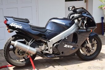 KAWASAKI ZXR 250 - 9
