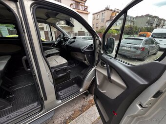 Ford Tourneo Custom 2.2tdci 114kW 8-MÍST, L2H1 - Nová cena - 9