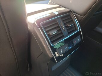 Škoda Superb 3 Combi iV 1.4TSI 160kW L&K 110tkm Webasto DCC - 9