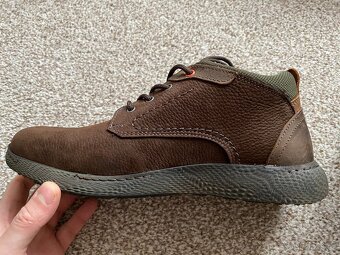 Nové pánské kožené boty Baťa se zateplením - č. 42 - 9