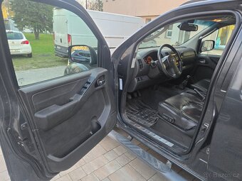 NISSAN NAVARA - 9