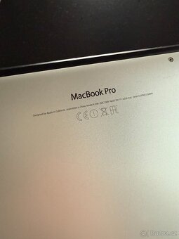 Apple MacBook Pro 15" Mid2015 i7 16GB RAM, 256GB SSD - 9