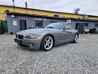 BMW Z4 CABRIO,2.5i,141KW,LPG,AUTOMAT,XENON,KŮŽE,DVĚ STŘECHY - 9