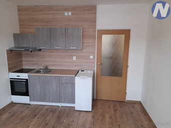 Pronájem bytu 2+kk + balkon, 39 m², Volary - 9