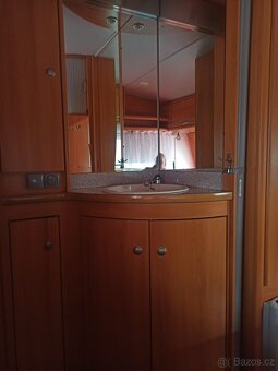 Obytný přívěs karavan WILK - S3 (510) pro 4 osoby - 9